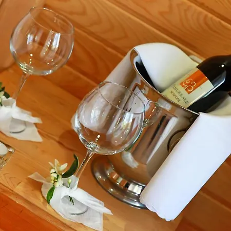 Emek Kompleks wypoczynkowy *